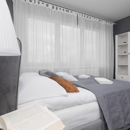 Comfy & Trendy Studio Apartment Warsaw Wola By Noclegi Renters Ngoại thất bức ảnh